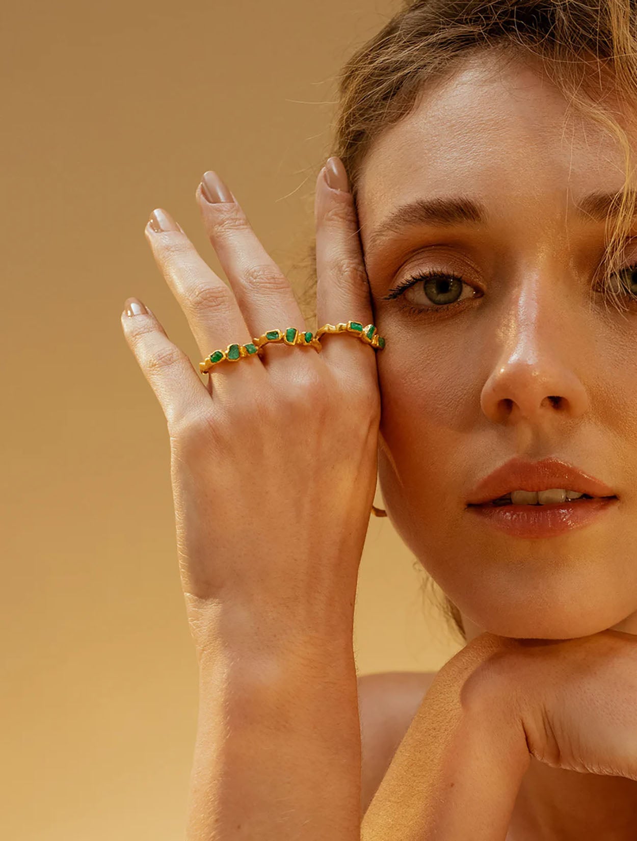 ANILLO MAYA DE 3 PIEDRAS