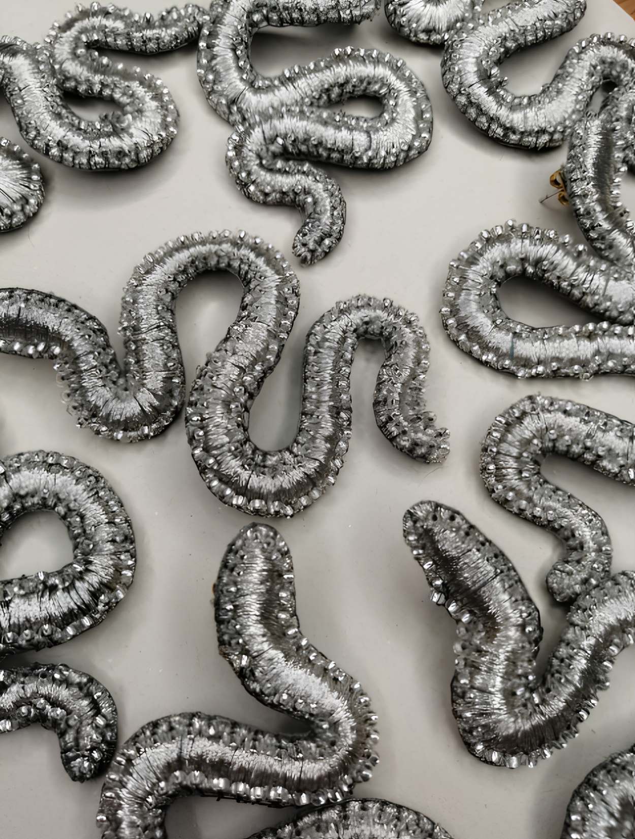 Aretes Serpiente | La Mansión Secreta