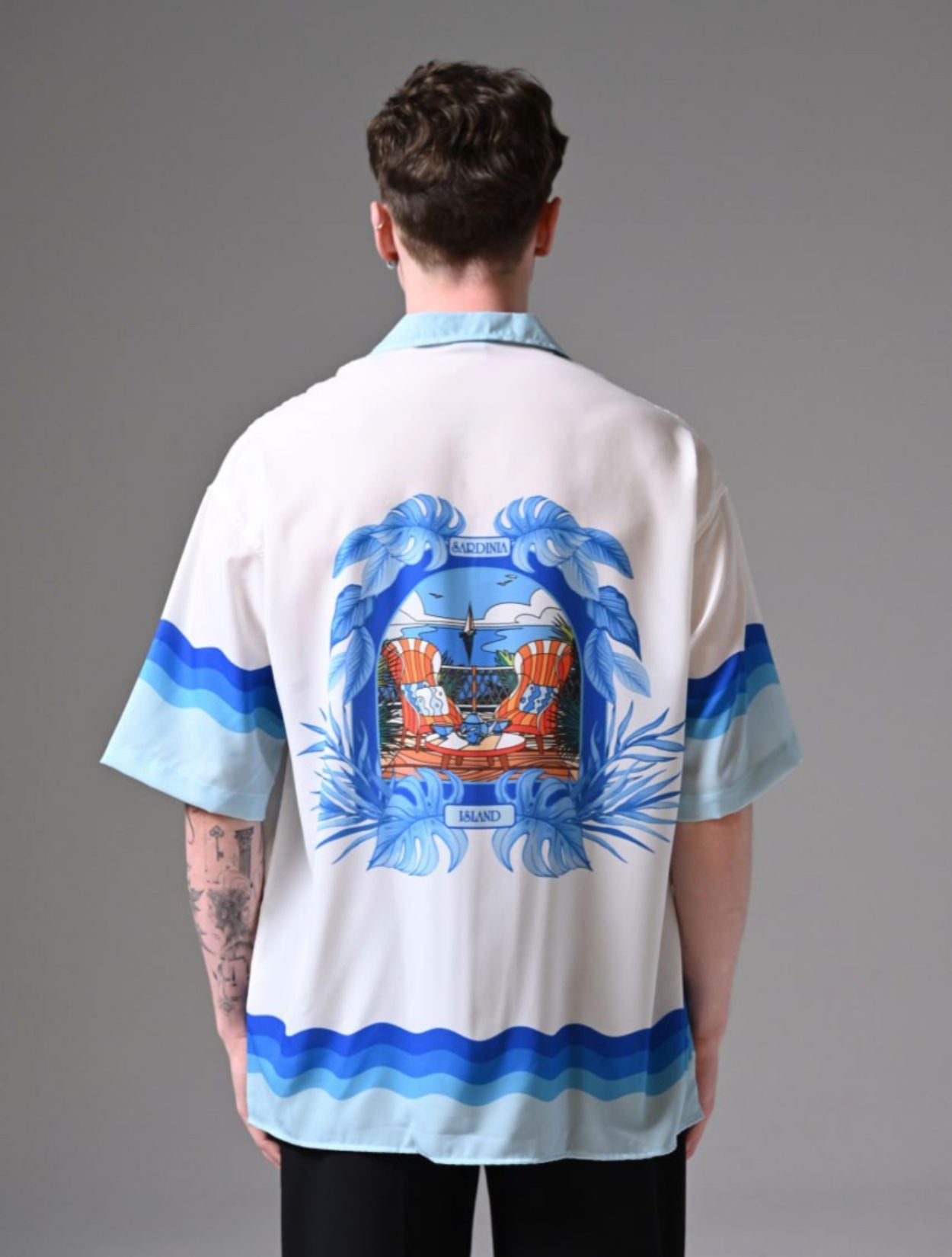 Camisa Maddalena para hombre de la marca Vera con estampado de cuadros verdes y azules en silueta oversized de diseño de autor – Moda masculina de lujo hecha en Colombia | Casa Precis, Concept Store