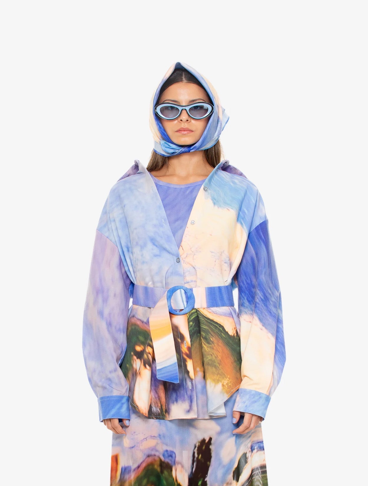 CAMISA Y CINTURÓN "EVERYBODY´S TOWN"