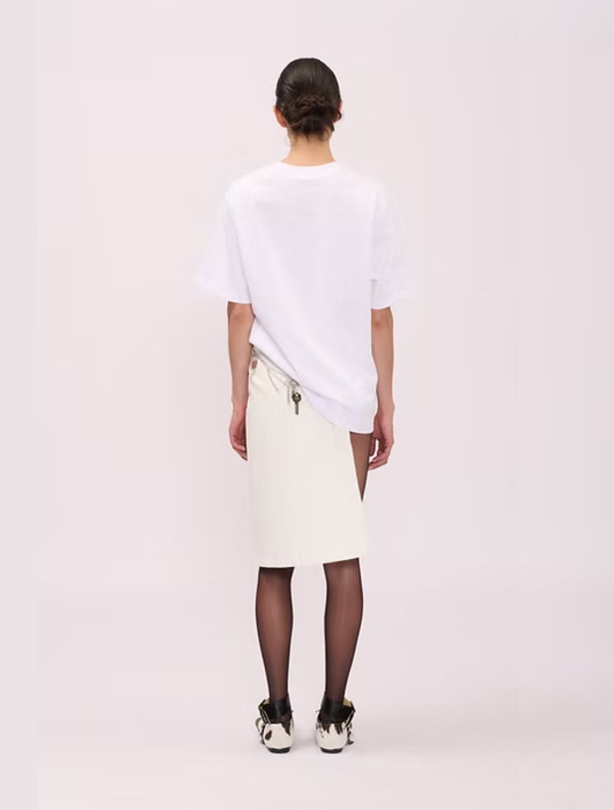 CAMISETA LAMB EN BLANCO Y NEGRO