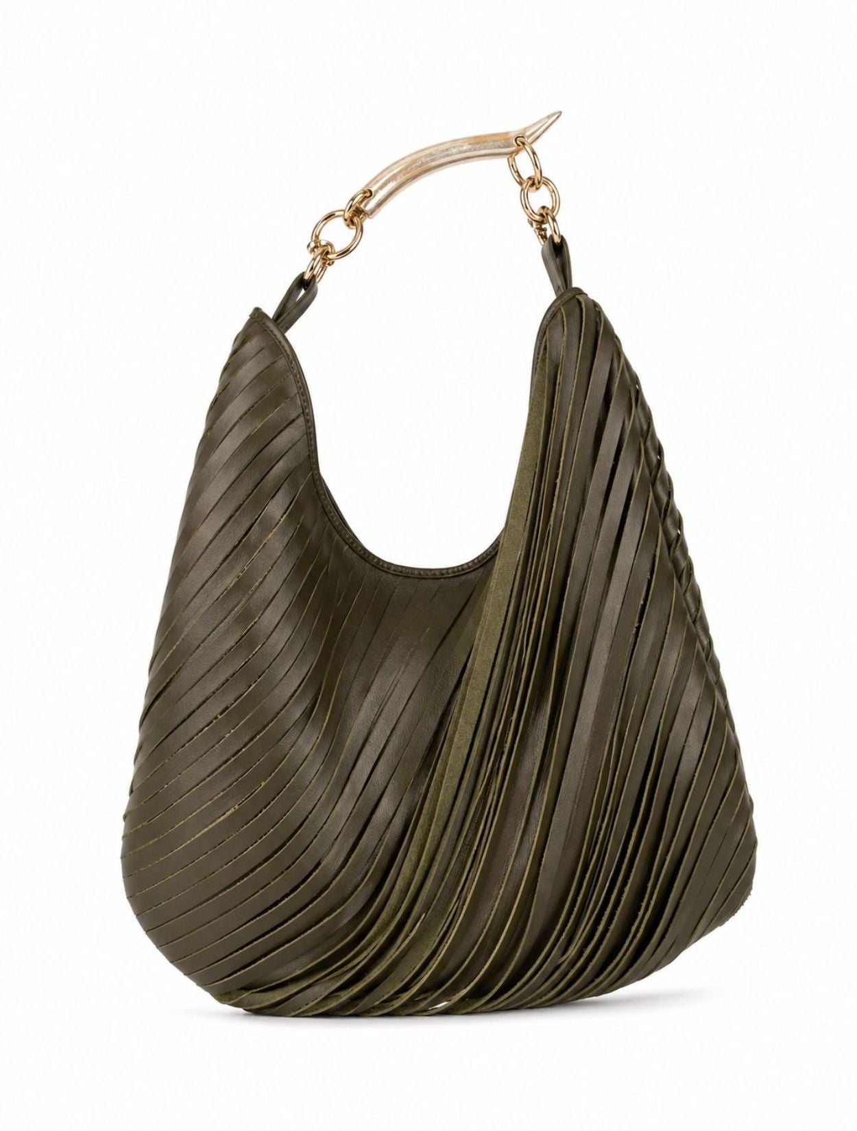 Cartera Lima de la marca Legado en cuero verde oliva con diseño de tiras entrelazadas y asa escultural de cuerno con eslabones dorados – Bolso de lujo de autor hecho en Colombia | Casa Precis, Concept Store