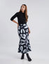 Falda midi azul con bordado Soy Libre para mujer – Juliana Sanchez | Casa Precis, Concept Store. Primer plano.