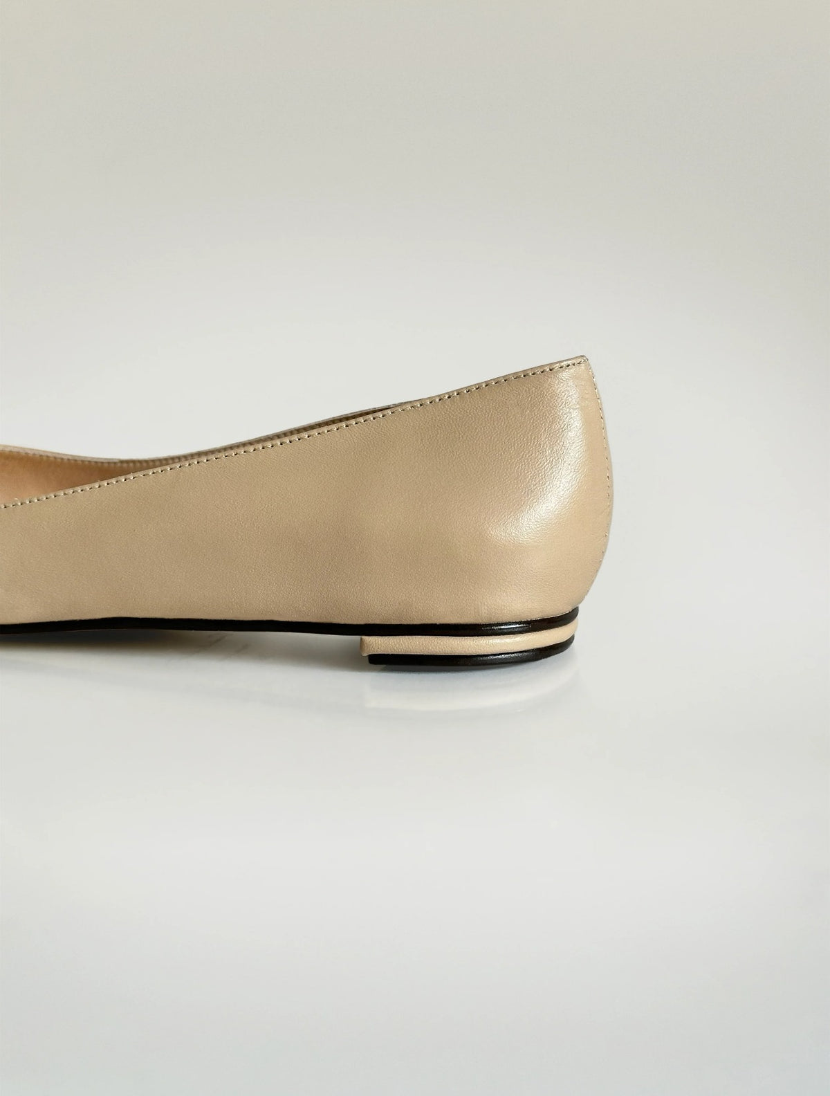 Lucy Flats | Zapatos Planos en Cuero Beige