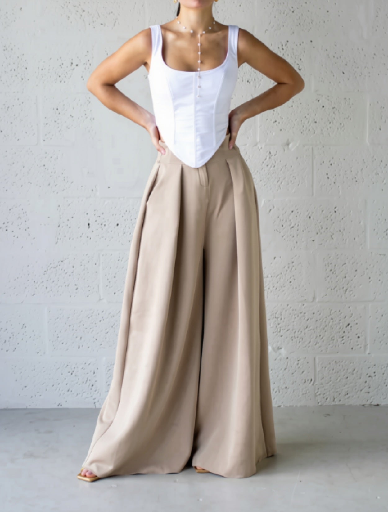 beige