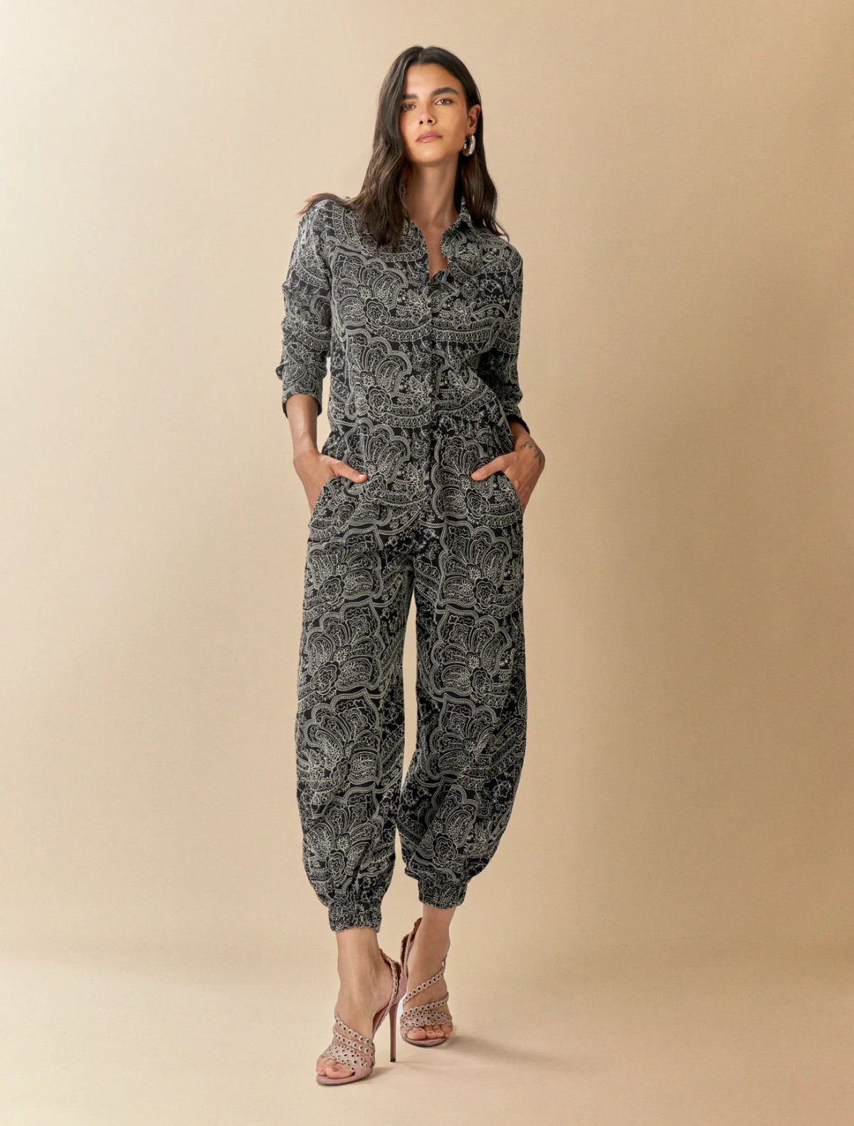 Pantalón Elara | Balloon Negro Bordado