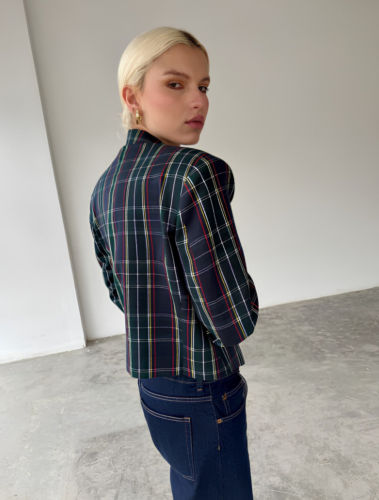 Blazer Croptop Praga en Lana | W Studios