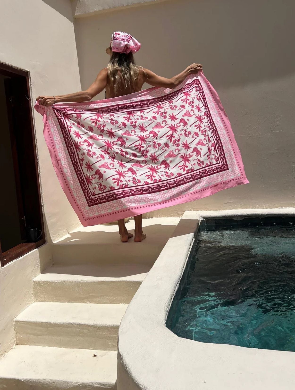 PAÑOLETA PANTERA ROSA