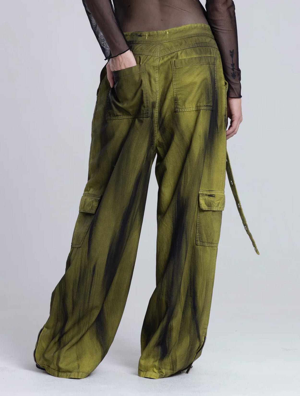 PANTALÓN DESENFRENADO