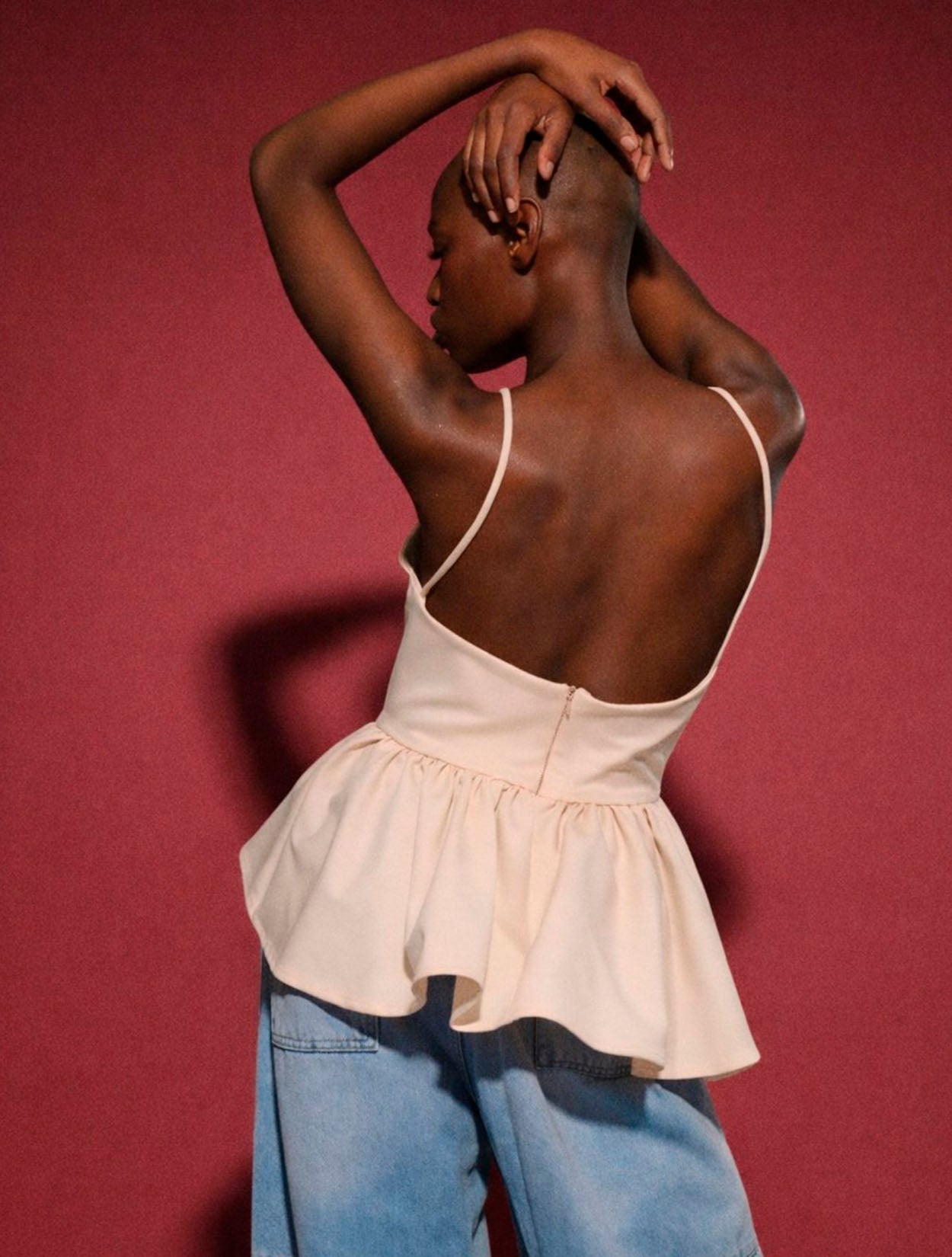 Blusa Baby Peplum de Kathe Zapata con silueta estructurada y diseño femenino – Moda colombiana de lujo contemporáneo | Casa Precis, Concept Store