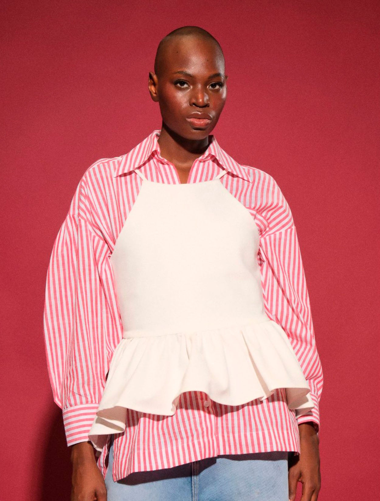 Blusa Baby Peplum de Kathe Zapata con silueta estructurada y diseño femenino – Moda colombiana de lujo contemporáneo | Casa Precis, Concept Store