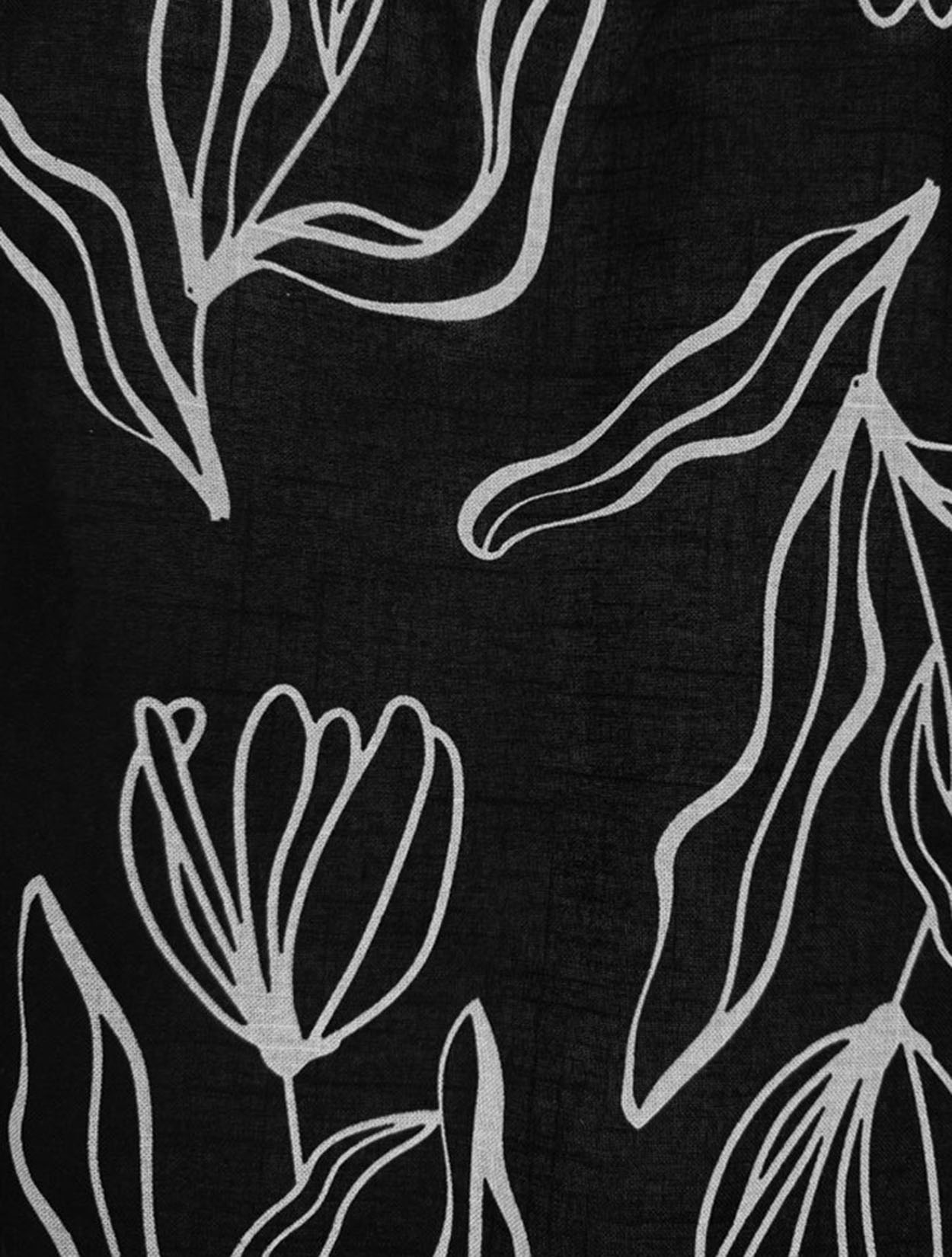 Camisa con estampado de tulipanes ilustrados de la marca Pardo – Moda de lujo contemporáneo y diseño de autor hecho en Colombia | Casa Precis, Concept Store