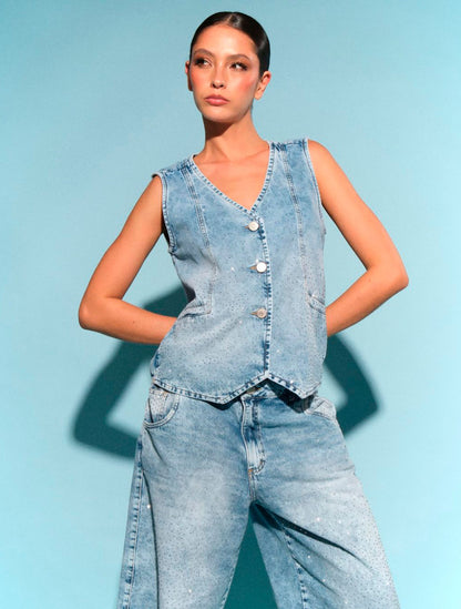 Chaleco Shinne Areca de Kathe Zapata con diseño estructurado e inspiración de palma areca – Moda colombiana de lujo contemporáneo | Casa Precis, Concept Store