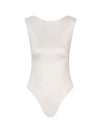 Enterizo Mermaid Ivory de la marca Barcés con diseño minimalista texturizado y silueta anatómica de una pieza en tono marfil – Traje de baño entero de lujo hecho en Colombia | Casa Precis, Concept Store
