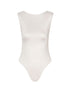 Enterizo Mermaid Ivory de la marca Barcés con diseño minimalista texturizado y silueta anatómica de una pieza en tono marfil – Traje de baño entero de lujo hecho en Colombia | Casa Precis, Concept Store