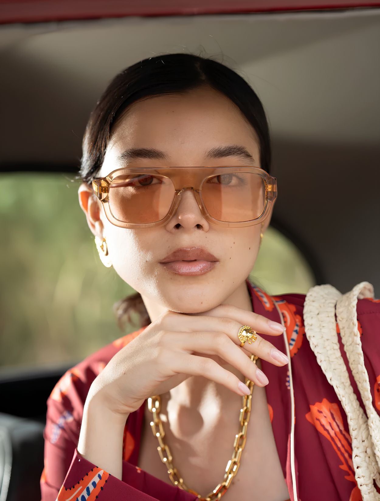Gafas de sol Akira Carey Sunglasses de la marca Flor Amazona con montura geométrica en textura carey de diseño de autor y protección UV – Eyewear de lujo | Casa Precis, Concept Store