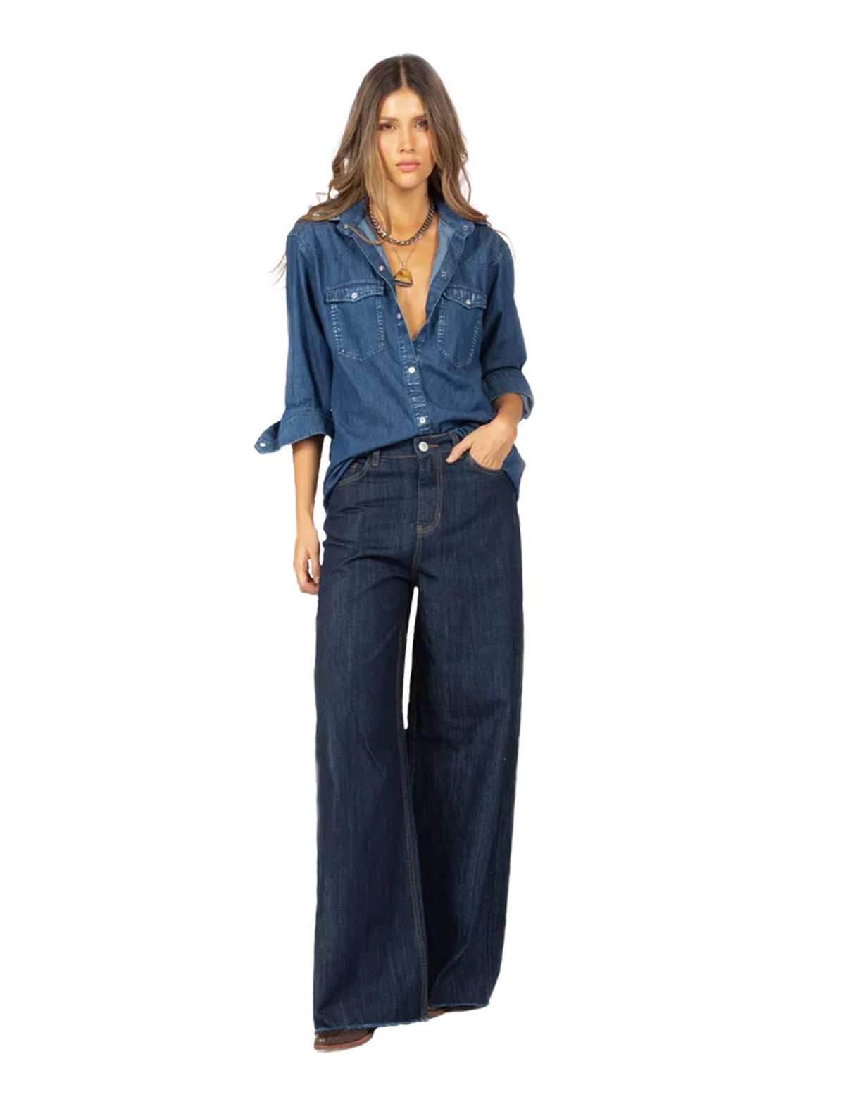 Mistral | Jeans de Tiro Alto y Diseño Colombiano | Clásicos y rebeldes