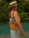Mochila Camel de la marca Flor Amazona de diseño de autor artesanal con detalles de lujo contemporáneo – Bolso exclusivo hecho en Colombia | Casa Precis, Concept Store