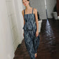 Pantalón tipo barrel en denim con efecto de manchas de la marca Diana Buelvas – Moda colombiana de lujo con silueta arquitectónica y diseño de autor | Casa Precis, Concept Store