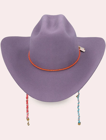 Sombrero Ace of Luck de la marca SerSer en fieltro premium con detalles gráficos simbólicos y ala estructurada – Sombrero de lujo de autor hecho en Colombia | Casa Precis, Concept Store