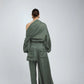 Set Ciocco de la marca A MODO MÍO con silueta sastrera fluida de diseño de autor contemporáneo – Pantalón de lujo hecho en Colombia | Casa Precis, Concept Store