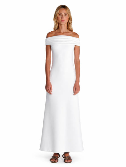 Vestido Amira de la marca Sahana con silueta estructurada y diseño minimalista – Moda colombiana de lujo contemporáneo y elegancia sastrera | Casa Precis, Concept Store